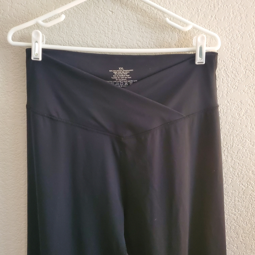 Women's Black Leggings - Picture 6 of 12